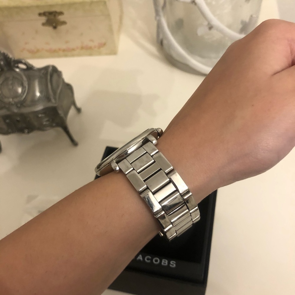 Marc Jacobs Silver Watch - Picture 5 of 8